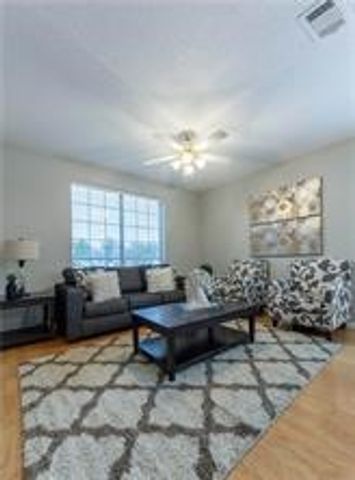 3348 Autumn View Drive, Grand Prairie, TX 75050