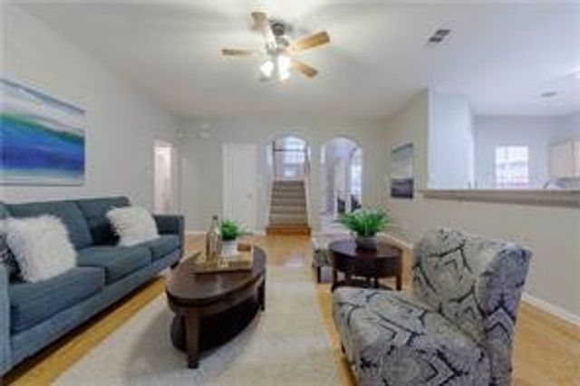 3348 Autumn View Drive, Grand Prairie, TX 75050