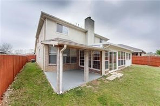 3348 Autumn View Drive, Grand Prairie, TX 75050