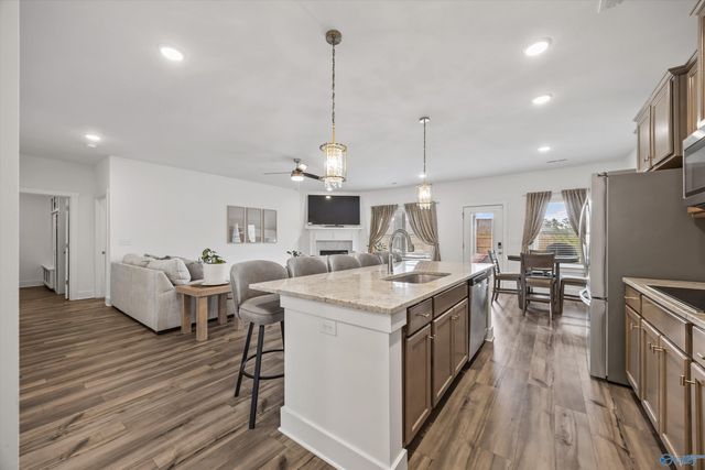 7716 Emma Ann Way NW, Huntsville, AL 35806