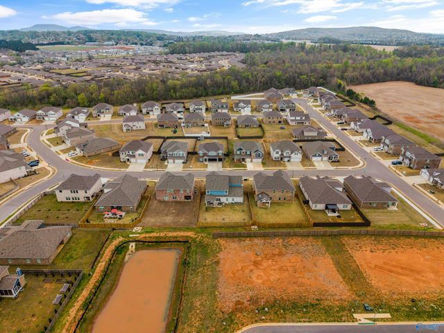 7716 Emma Ann Way NW, Huntsville, AL 35806