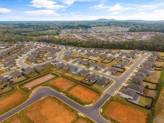 7716 Emma Ann Way NW, Huntsville, AL 35806