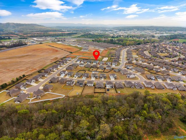 7716 Emma Ann Way NW, Huntsville, AL 35806