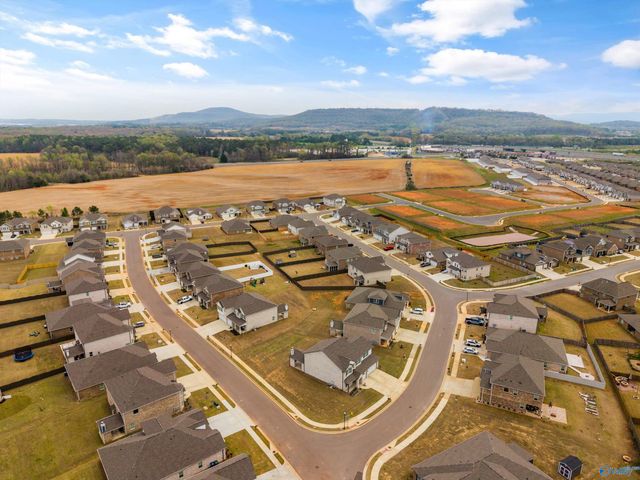 7716 Emma Ann Way NW, Huntsville, AL 35806