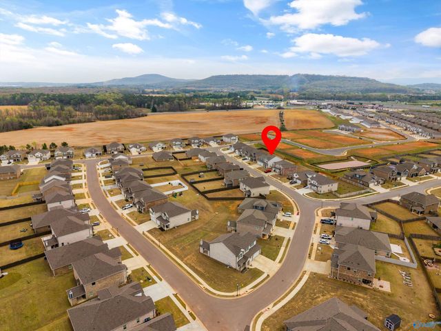 7716 Emma Ann Way NW, Huntsville, AL 35806