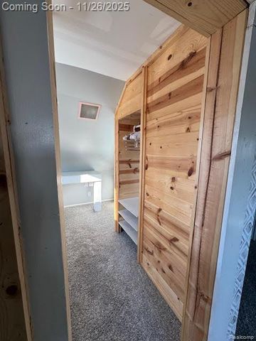 23704 Couzens Avenue, Hazel Park, MI 48030