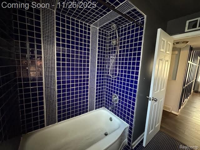 23704 Couzens Avenue, Hazel Park, MI 48030