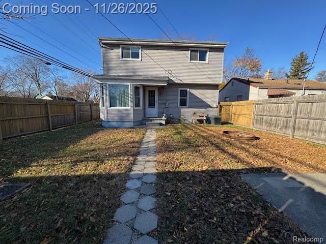 23704 Couzens Avenue, Hazel Park, MI 48030