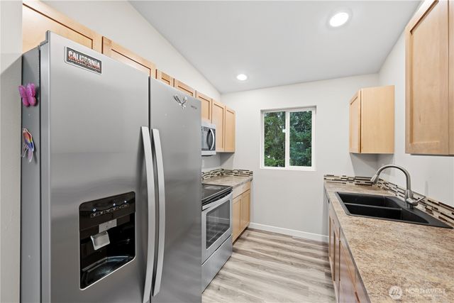 12801 Ridge Circle E, Bonney Lake, WA 98391