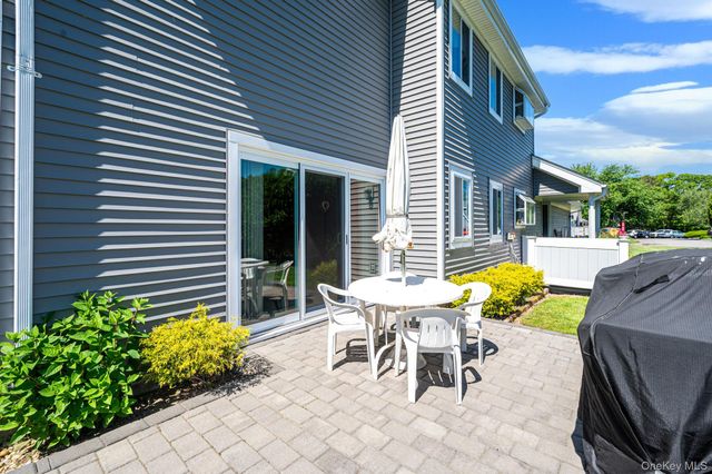 376 Quarry Pond Court, Moriches, NY 11955