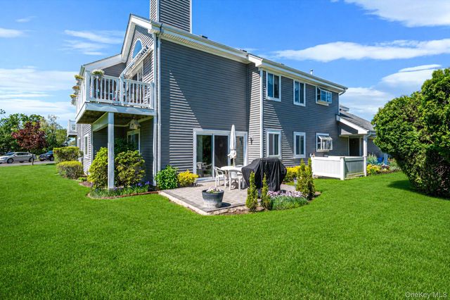 376 Quarry Pond Court, Moriches, NY 11955