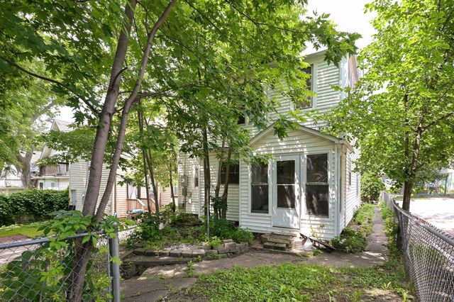 42 Front Avenue, Saint Paul, MN 55117