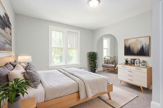 42 Front Avenue, Saint Paul, MN 55117