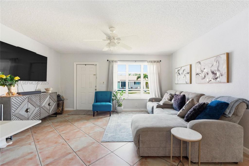 4916 NW 55th Court, Tamarac, FL 33319