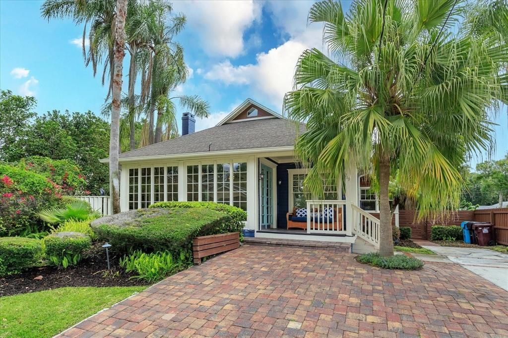 719 S SUMMERLIN AVENUE, Orlando, FL 32801