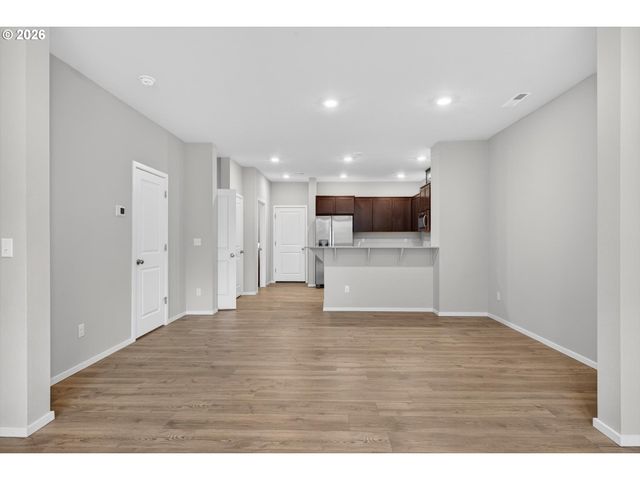 16148 Nw PRISTINE Ln, Portland, OR 97229