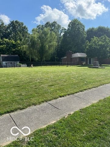 5331 Honey Manor Drive, Indianapolis, IN 46221
