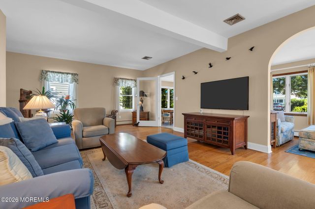 118 Neptune Place, Sea Girt, NJ 08750
