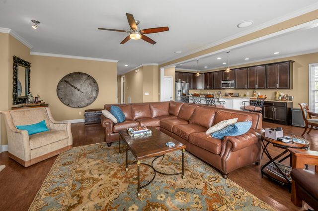 3940 Mooncoin Way, Lexington, KY 40515