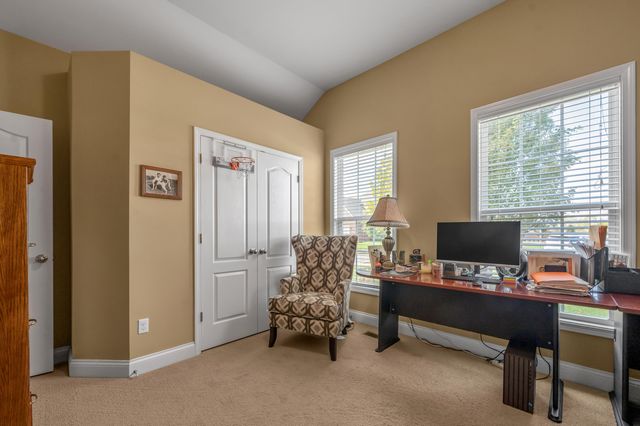 3940 Mooncoin Way, Lexington, KY 40515