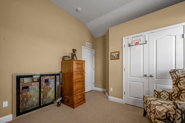 3940 Mooncoin Way, Lexington, KY 40515