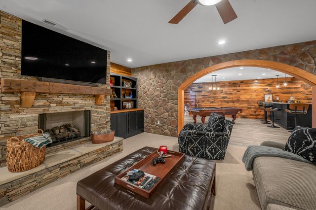 3940 Mooncoin Way, Lexington, KY 40515