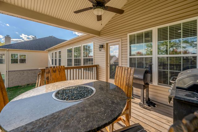 3940 Mooncoin Way, Lexington, KY 40515