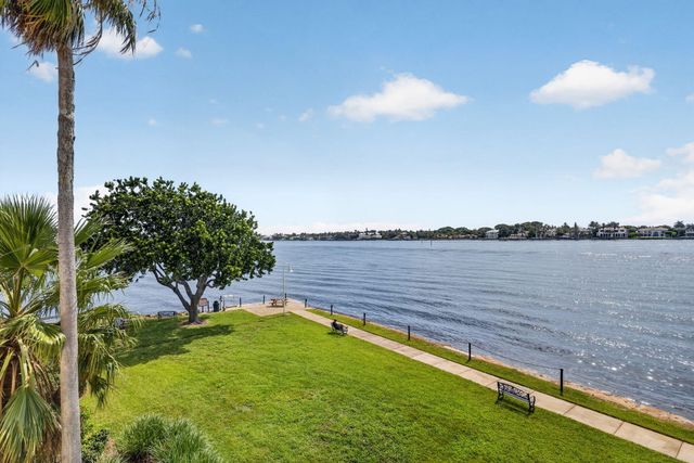180 Yacht Club Way 304, Hypoluxo, FL 33462
