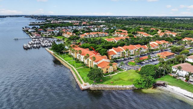 180 Yacht Club Way 304, Hypoluxo, FL 33462
