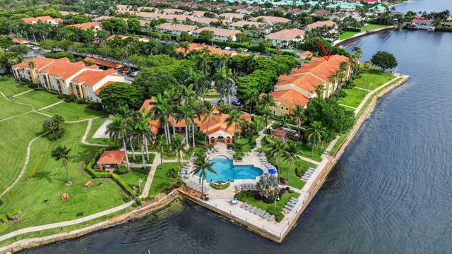 180 Yacht Club Way 304, Hypoluxo, FL 33462