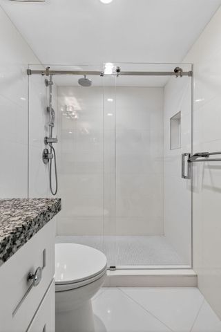 180 Yacht Club Way 304, Hypoluxo, FL 33462