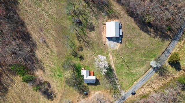 77 Warren Hollow Rd, Five Points, TN 38457