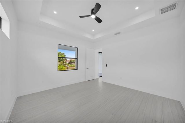 3539 NE 14th PL, Cape Coral, FL 33909