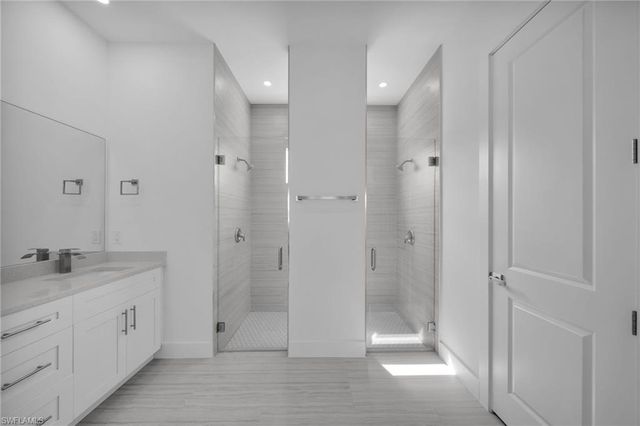 3539 NE 14th PL, Cape Coral, FL 33909