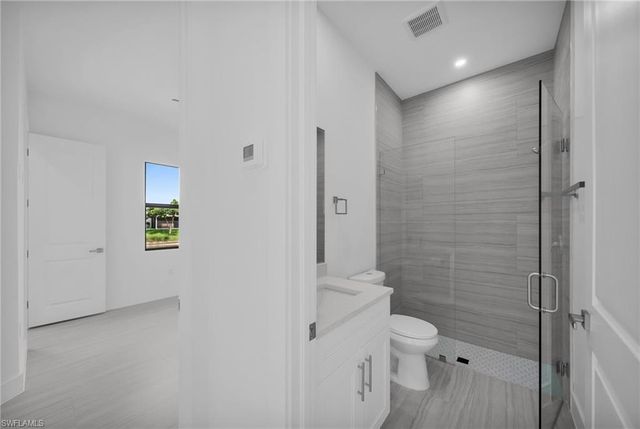 3539 NE 14th PL, Cape Coral, FL 33909