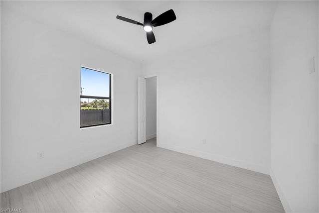 3539 NE 14th PL, Cape Coral, FL 33909