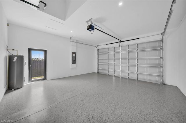 3539 NE 14th PL, Cape Coral, FL 33909