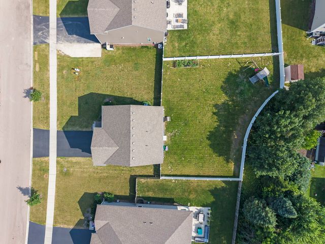 3182 Justice Drive, Yorkville, IL 60560
