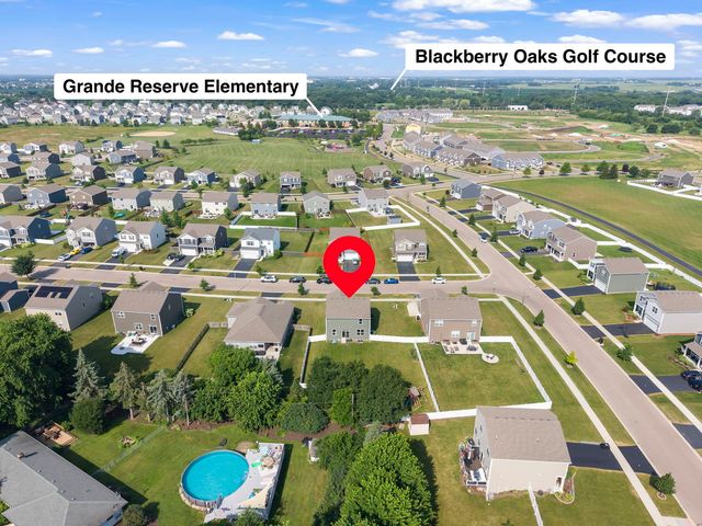 3182 Justice Drive, Yorkville, IL 60560