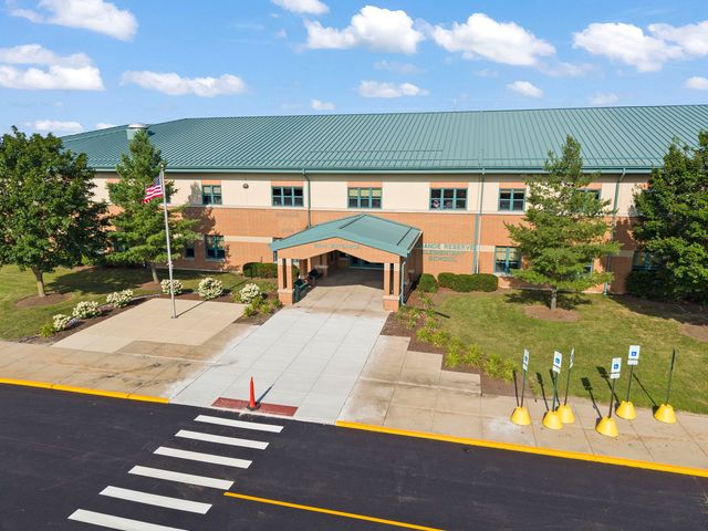 3182 Justice Drive, Yorkville, IL 60560