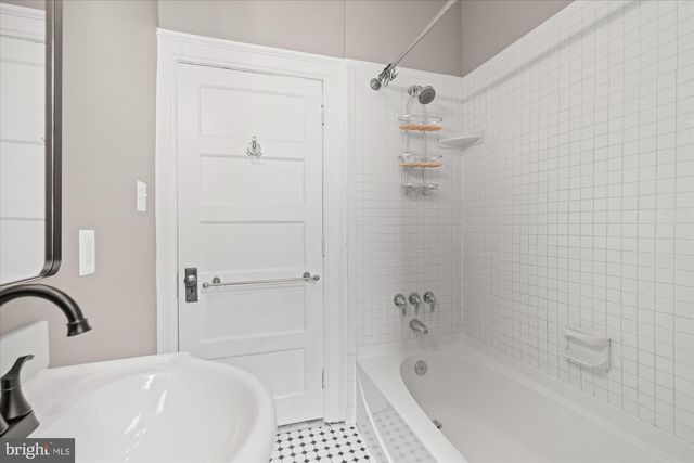2801 11TH ST NW, Washington, DC 20001
