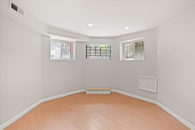 2801 11TH ST NW, Washington, DC 20001