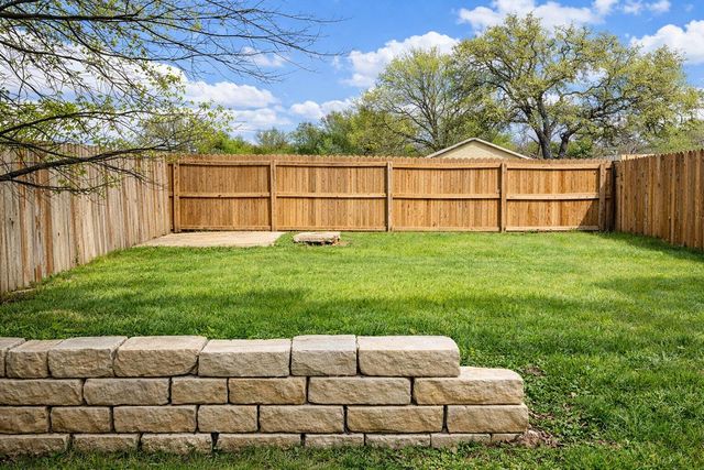 2410 Great Oaks DR 802, Round Rock, TX 78681