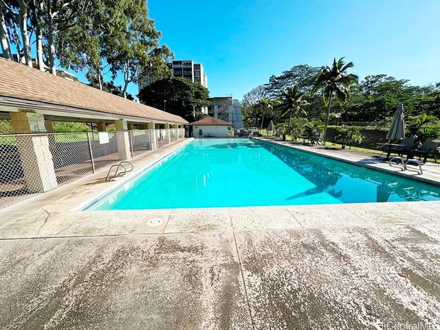 95-2035 Waikalani Place B404, Mililani, HI 96789