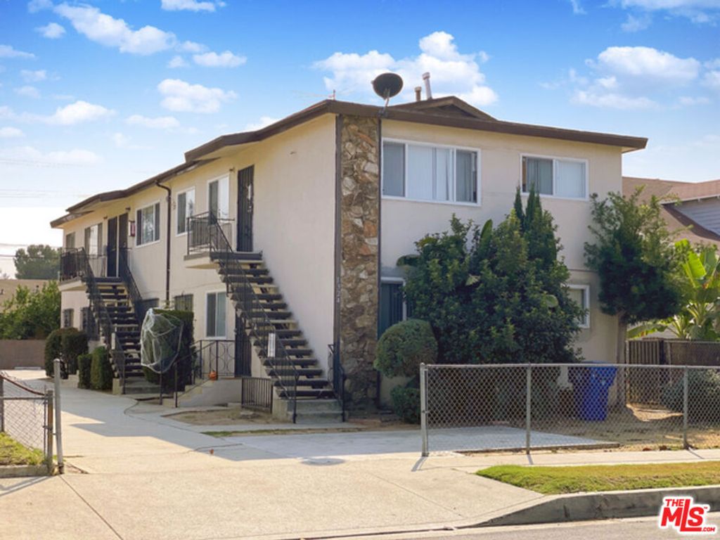 1324 W 36th Street 3, Los Angeles, CA 90007