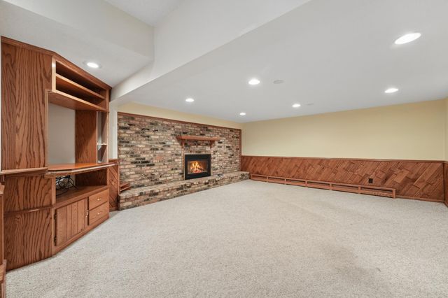 1350 Co Rd 92, Maple Plain, MN 55359