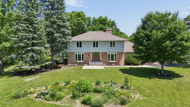 1350 Co Rd 92, Maple Plain, MN 55359