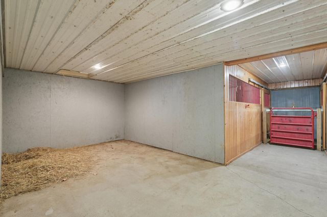 1350 Co Rd 92, Maple Plain, MN 55359