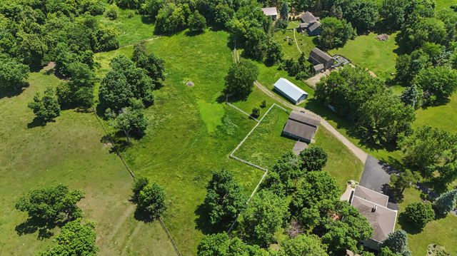 1350 Co Rd 92, Maple Plain, MN 55359