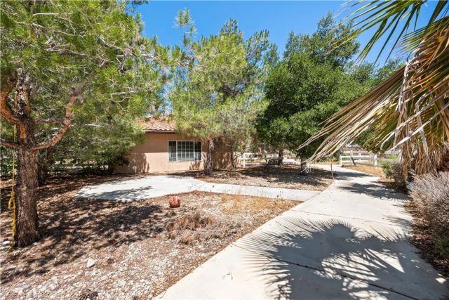 3544 W Avenue L10, Lancaster, CA 93536